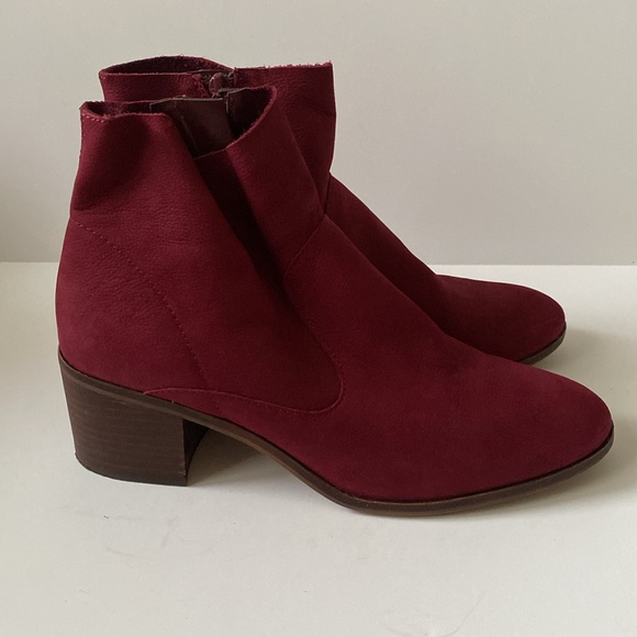 Gianni Bini Wand-Erer Leather Upper Cherrywood Boot Size 9.5 - Picture 2 of 11